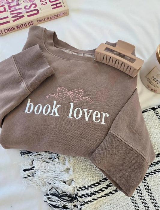 Book Lover Bow Sweatshirt